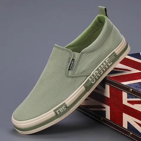 Men's Casual Slip-On Cloth Shoes Washed Canvas Breathable Flat Loafers Korean Style Trendy Lightweight Walking Shoes For Men