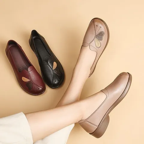 Women Microfiber Leather Flat Shoes For Elderly Non Slip Comfortable Butterfly Embroidery Casual Loafers Soft Sole Mama Shoes