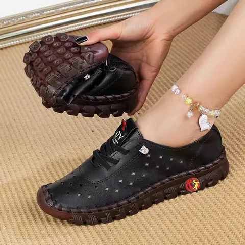 Chaussures Plates Femme Été Décontracté Ajouré Respirant Cuir PU Léger Souple Flexible Mocassins Confortable Quotidien