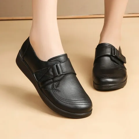 Women Genuine Cow Leather Casual Shoes Comfortable Hook and Loop Elderly Mother Shoes Non-slip Embroidery Black Flat Loafers