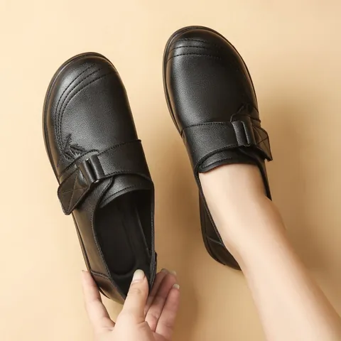 Women Genuine Cow Leather Casual Shoes Comfortable Hook and Loop Elderly Mother Shoes Non-slip Embroidery Black Flat Loafers