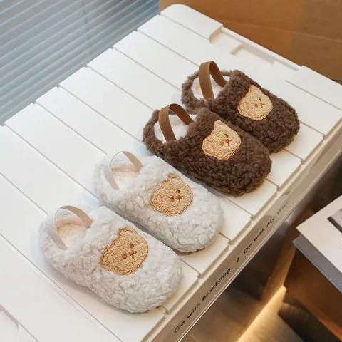 Cute Baby Toddler Walking Shoes Autumn Winter Warm Thickened Fleece Bear Embroidery Soft Sole Slip-On Sneakers For Little Girls