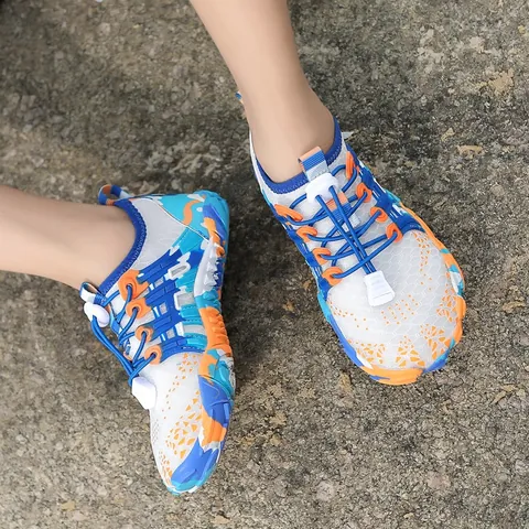 Kids Wading Shoes Quick Dry Breathable Beach Swimming Aqua Shoes For Boys Girls Outdoor Anti-Slip Soft Sole Wading Sneakers