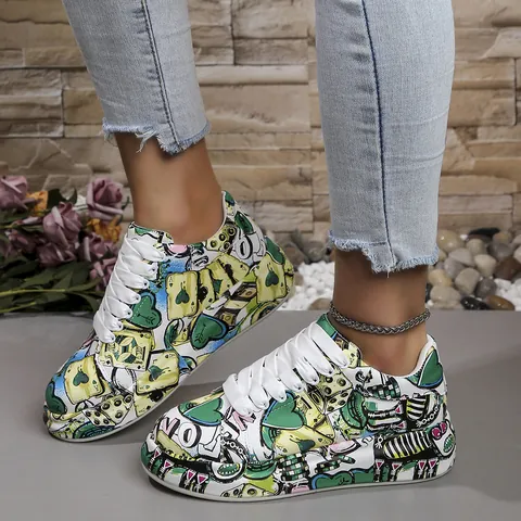Women Graffiti Platform Sneakers Colorful Painted Heart Pattern Microfiber Leather Lace Up Comfortable Thick Sole Sports Shoes