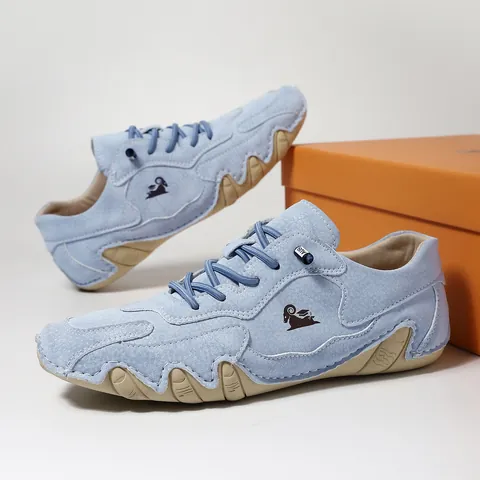 Unisex Outdoor Casual Sneakers Breathable Synthetic Leather Low Top Sports Shoes With Anti Slip Rubber Sole For Women Men
