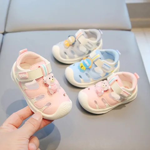 Toddler Boys Girls Summer Sandals Closed Toe Anti Slip Soft Sole First Walker Shoes Cartoon Bear Astronaut Beach Sandals
