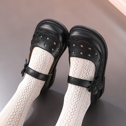 Mädchen Rindsleder Mary Jane Schuhe Blumen-Dekor Stern-Ausschnitte Prinzessin Aufführung Hochzeit Party Formelle Flache Schuhe