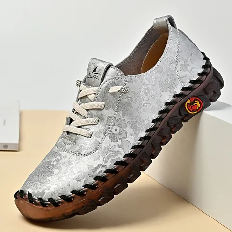 Women Casual Hand-stitched Floral Embossed PU Leather Flat Shoes Round Toe Comfortable Slip-on Loafers Ethnic Style Fashion Footwear