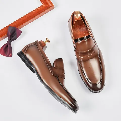 Men's Genuine Leather Loafers British Style Business Casual Slip-on Dress Shoes Black Brown Low Heel Elegant Leather Shoes