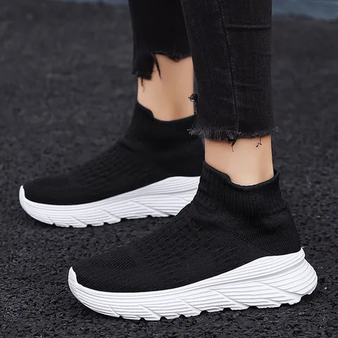 Baskets Chaussettes Flyknit Femmes Hommes Respirantes Légères À Enfiler Chaussures De Marche Décontractées Sport Semelle Épaisse Pour La Course Quotidienne