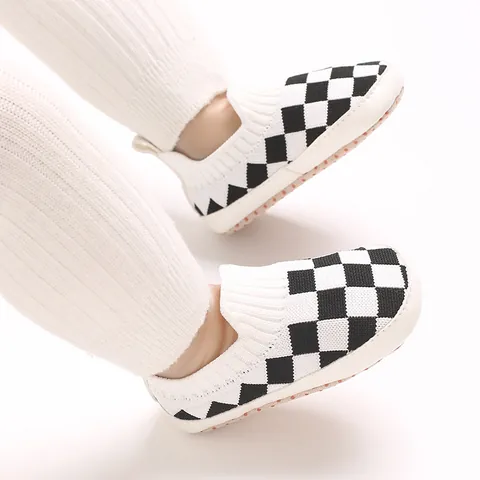 Baby Walking Shoes Checkerboard Knit Soft Sole Non-Slip Breathable Infant Sneakers Newborn Crib Shoes Casual Grid Pattern Shoes