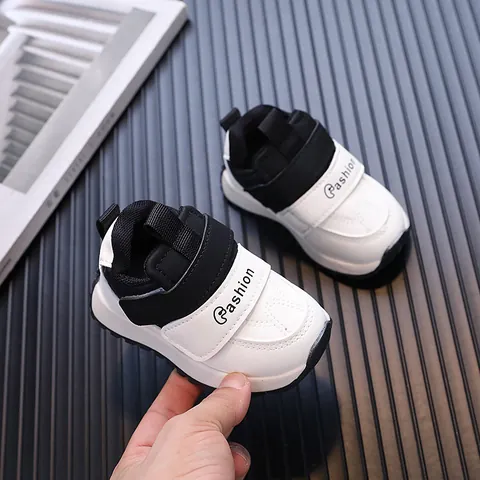 Baby Lauflernschuhe Sneaker Wasserdicht PU Leder Rutschfest Mode Buchstabe Klettverschluss Jungen Mädchen Sportschuhe