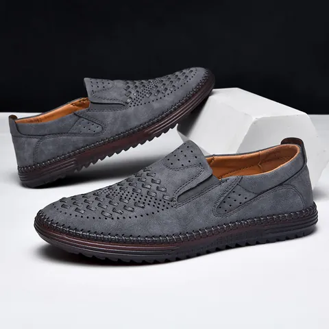 Herren Casual PU Leder Loafers Handgenäht Slip-On Flache Schuhe Atmungsaktiv Gewebt Perforiert Outdoor Schuhe Schwarz