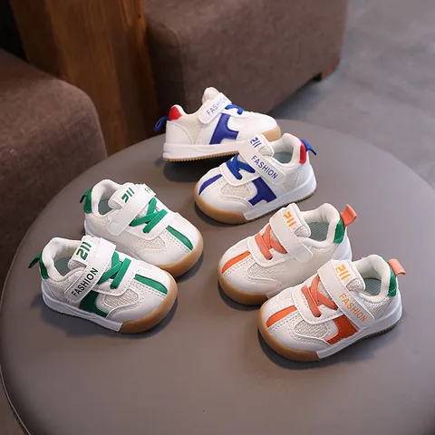 Zapatos de Caminar de Malla Transpirable para Niños Pequeños Zapatillas Ligeras Antideslizantes para Niños Niñas Moda Casual Deportiva