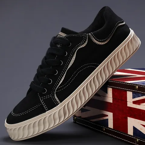 Herren Casual Segeltuchschuhe Koreanischer Stil Trendige Low Top Freizeitschuhe Wellenförmige Plateausohle Mode Sneaker