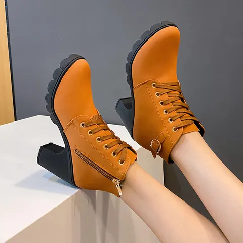 Damen Mode Hoher Blockabsatz Martin Boots Runde Zehe Gürtelschnalle Schnürung Seitenreißverschluss Herbst Casual Ankle Boots Künstliches PU Leder Schuhe