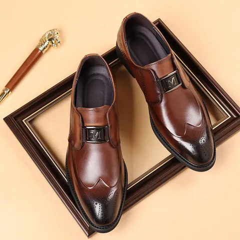 Zapatos Brogue Británicos para Hombre Punta Estrecha Negocios Formales Patrón Cocodrilo Retro Tallados Hebilla M Oxfords