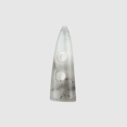 High End Natural Xiuyan Jade Toggle Buttons Horn Shape Dual Hole Polished Stone Buttons For Coats Sweaters Jackets Jade Clothing Accessory
