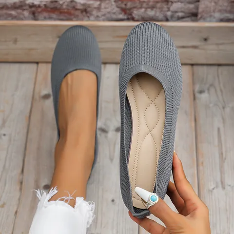 Women Round Toe Flat Knit Loafers Comfortable Breathable Slip On Walking Shoes Casual Mesh Ballet Flats Soft Cushioned Insole