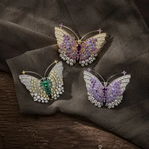 Exquisite Alloy Rhinestone Butterfly Brooch For Women Elegant Vintage Animal Shape Breastpin Formal Dress Accessories Jewelry Gift