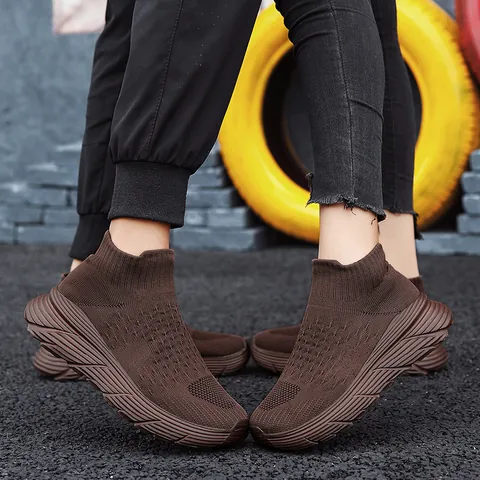 Unisex Breathable Fly-knit Sock Sneakers Lightweight Slip-on Running Shoes Casual Athleisure Sports Mesh Walking Shoes