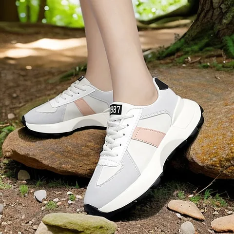 Sneakers Chunky da Donna e Ragazza in Pelle Sintetica Autunnali Suola Platform Antiscivolo Scarpe Sportive da Esterno Calzature Versatili