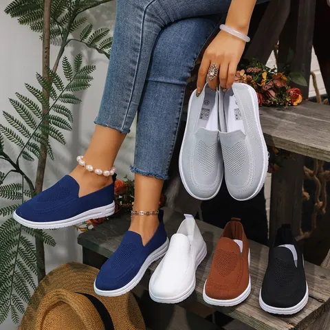 Women's Canvas Casual Shoes Slip-On Breathable Round Toe Thick Sole Flyknit Flat Platform Loafers For Daily Comfort Women Fashion Sneakers