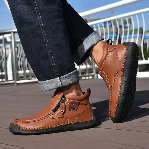 Men Fashion Martin Boots Outdoor Casual Handmade Stitching Leather Boots Side Zipper Mid Top Shoes For Men