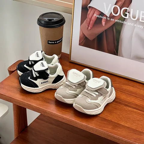 Baskets pour Enfants en Cuir Microfibre Semelle Souple Chaussures de Marche Tout-Petits Décontractées Design Patchwork Fermeture Auto-Agrippante