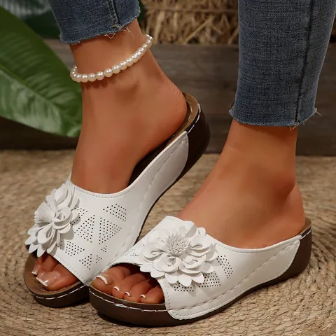 Sandalias de Cuña para Mujer Decoración de Flores Suela Gruesa Pantuflas Informales de Verano PVC EVA Chanclas de Exterior Blanco