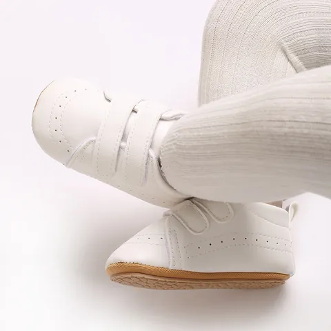 British Style Infant First Walkers Non-slip Rubber Sole PU Leather Shoes For Boys Girls Spring Autumn Brogue Hook And Loop Toddler Walking Shoes