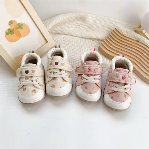 Cartoon Bär Erdbeere Baby Lauflernschuhe Segeltuch Weiche Sohle Klettverschluss Rutschfeste Sneakers Für Kleinkinder Frühling Herbst