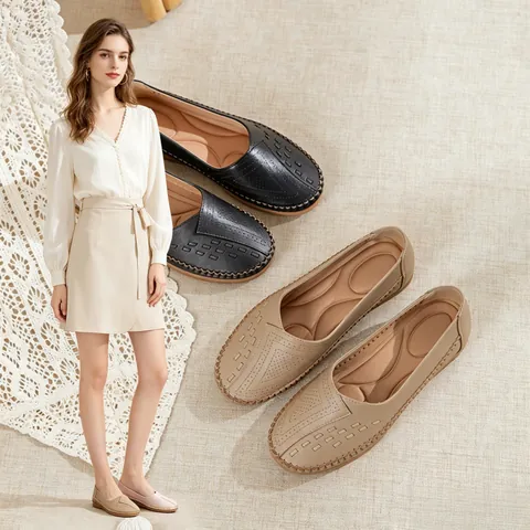 Comfortable Women Loafers Soft Microfiber Leather Hollow Out Flat Shoes For Middle Aged Mother Casual Work Slip On Single Shoes