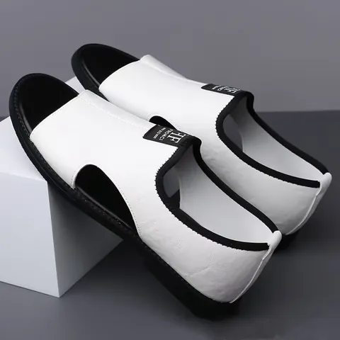 Men Casual Microfiber Leather Sandals Breathable Hollow Out Beach Shoes Anti-Slip Rubber Sole Outdoor Summer Slides Large Size Fashion Footwear