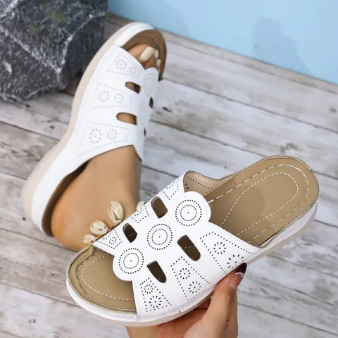 Sandales à Plateforme Compensée d'Été pour Femmes en Cuir PU Floral Découpé au Laser Chaussons de Plage Mules