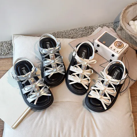 Girls Summer Sandals Bowknot Rhinestone Thick Sole Anti-Slip Beach Shoes Casual Princess Sandals For Kids Girls Rice White Silver