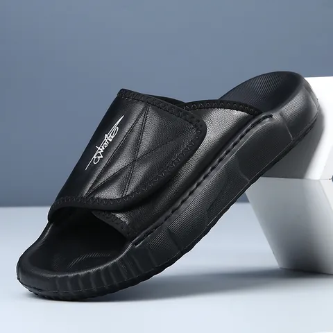Slides pour Hommes en Cuir Véritable Semelle Épaisse Antidérapante Sandales d'Été Décontractées Chaussures de Plage Confortables pour Maison et Extérieur