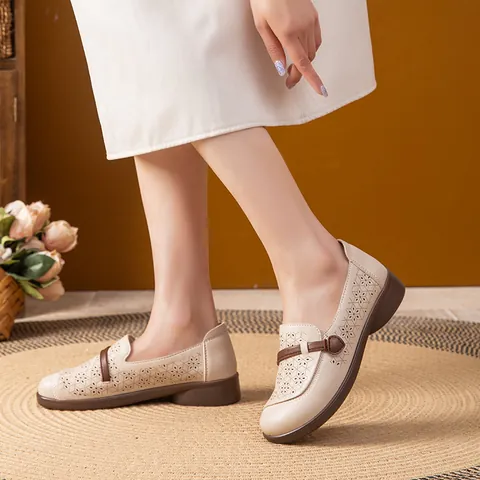 Women Comfort Faux Leather Hollow Out Shoes Breathable Soft Sole Mother Sandals Casual Flat Round Toe Summer Walking Slip On Shoes