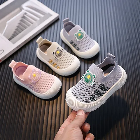 Kids Fly-knit Sneakers Toddler Breathable Mesh Walking Shoes Boys Girls Slip-on Soft Sole Anti-slip Summer Casual Athletic Shoes