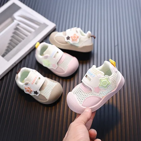 Sommer Atmungsaktive Mesh Lauflernschuhe Kinder Klettverschluss Rutschfest Weiche Sohle Stern Sneakers Sportlicher Stil (R25)