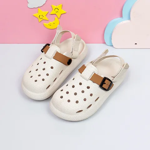 Kids EVA Clogs Summer Boys Girls Garden Shoes Breathable Hollow Out Slip Resistant Soft Sole Beach Clogs Outdoor Sandals