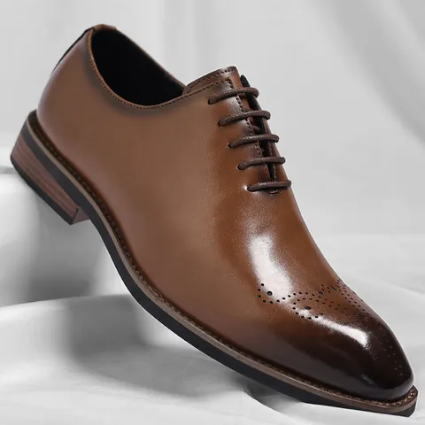 British Style Men's Business Formal Leather Shoes Brogue Carving Square Toe Oxford Shoes For Office Wedding Recycled Leather Dress Shoes
