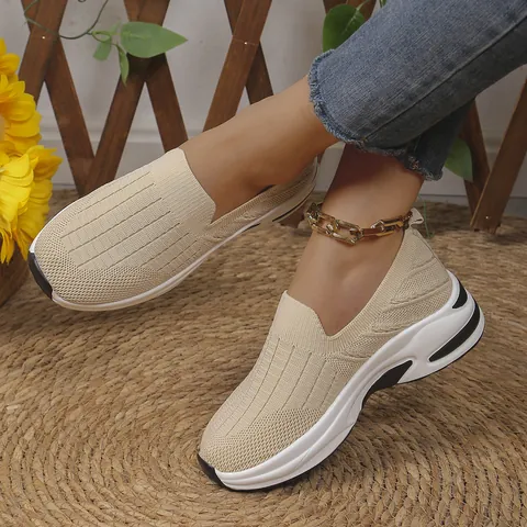 Women's Casual Mesh Flyknit Sneakers Platform Wedge Shoes Breathable Slip-on Walking Shoes Large Size Sneakers Fashion Footwear