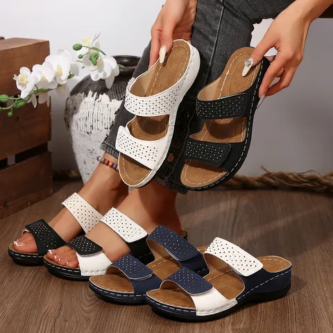 Women Wedge Rhinestone Platform Slippers Color Block Lightweight Hook-and-loop Beach Sandal Slides Polyurethane Summer Fashion Shoes