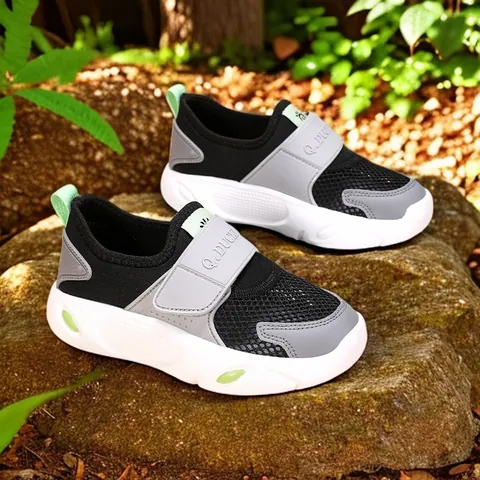 Kinder Atmungsaktive Mesh Sportschuhe 2025 Sommer Jungen Mädchen Studenten Laufschuhe Mode Lässige Sneaker Mit Klettverschluss