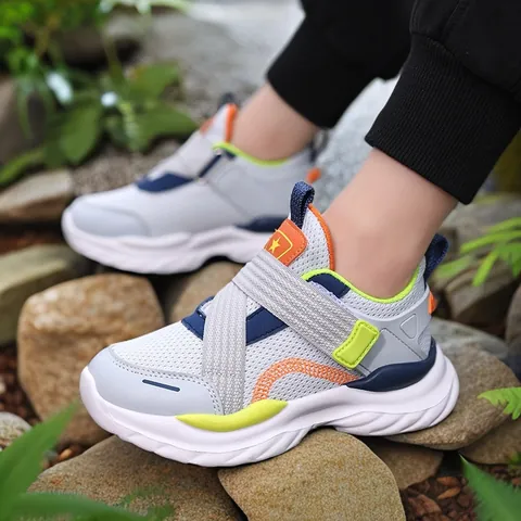 Zapatillas de Malla Transpirable para Niños Zapatos de Verano para Correr Suela Suave Ligeras Zapatos Old Daddy Moda para Casual Diario