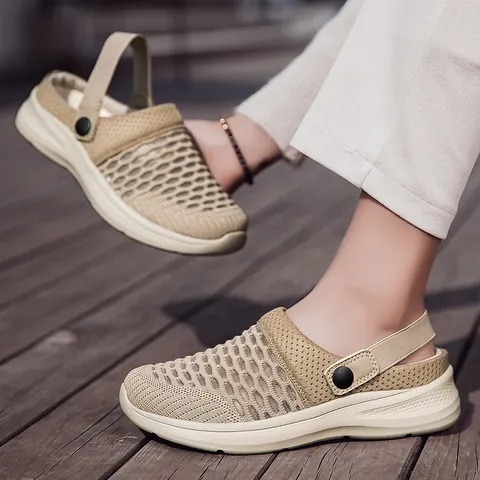 Women's Breathable Fly-knit Sandals Clogs Lightweight Two-Way Wear Slippers Comfortable Mesh Shoes Large Size