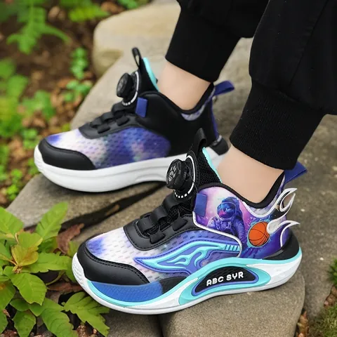 Chaussures de Basketball pour Garçons 2025 Printemps Automne Baskets Respirantes Thème Astronaute Boucle Rotative