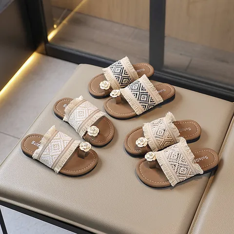 Mädchen Mode Geflochtene Hausschuhe Mit Kamelie Blume Fransen Flache Sandalen PU Leder Künstliche Perle Strand Urlaub Slides
