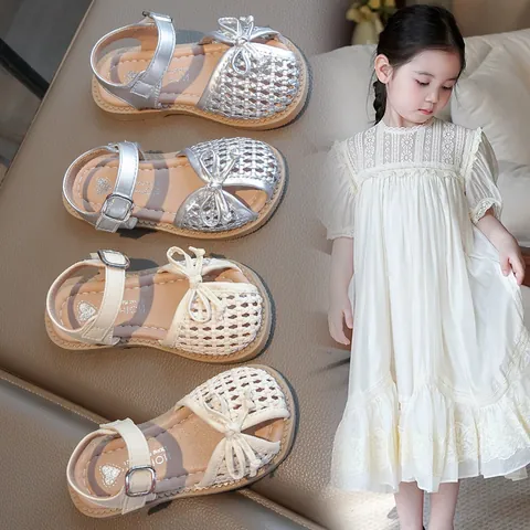Girls Closed Toe Woven Sandals Breathable Soft Sole Bowknot Princess Beach Shoes Cream Silver Synthetic Leather Fashion Footwear